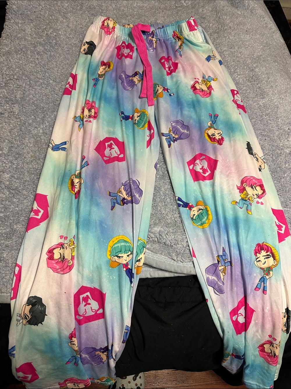 Netflix Kids Pastel K-pop Demon Hunters Pajama Bottoms with Pink Drawstring